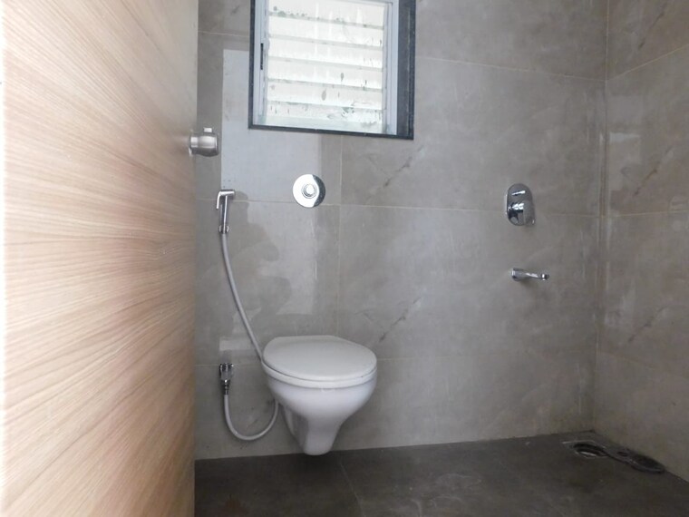 Bathroom, sukhwani-skylines 2 Bedroom 821 Sq.Ft. Apartment In Wakad Pune 9266370