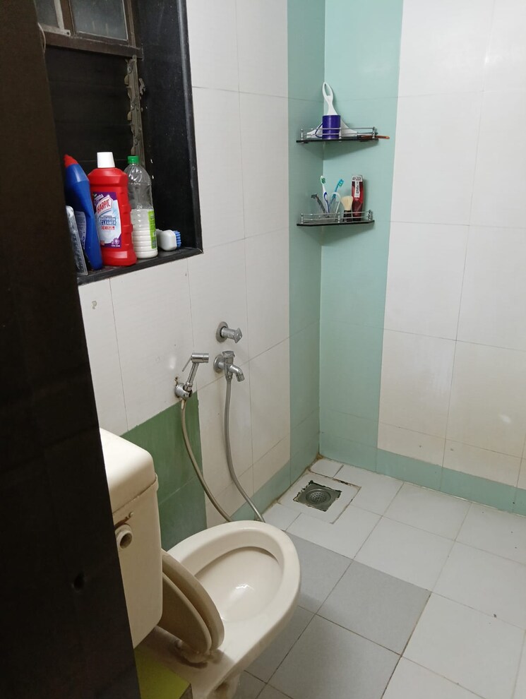 Bathroom, haware-tiara 2 Bedroom 1150 Sq.Ft. Apartment In Kharghar Navi Mumbai 9266347