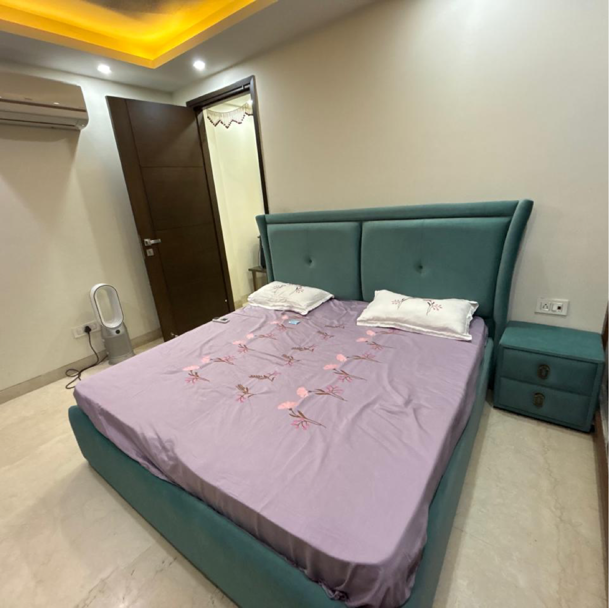 2 BHK Builder Floor For Rent in Malviya Nagar