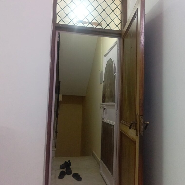 Bathroom, malviya nagar 3 Bedroom 1125 Sq.Ft. Builder Floor In Malviya Nagar Delhi 9266429
