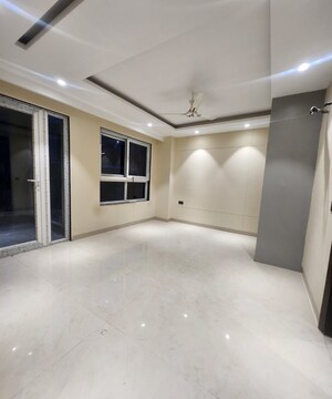 Room in 3 BHK Independent House at Saket – for Sale