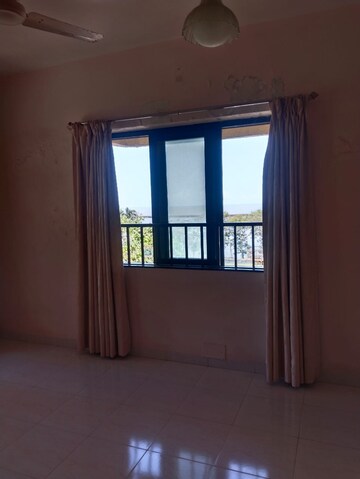 Room in 1 BHK Apartment at Maker Tower, Cuffe Parade – for Sale