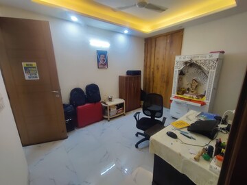 Bedroom in 3 BHK Apartment at Chattarpur – for Rent