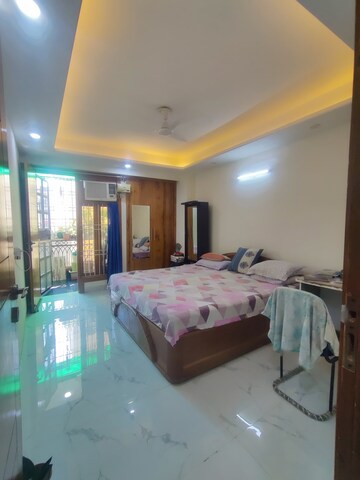 Bedroom in 3 BHK Apartment at Chattarpur – for Rent