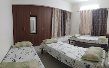 Pg For Rent in Alkapuri