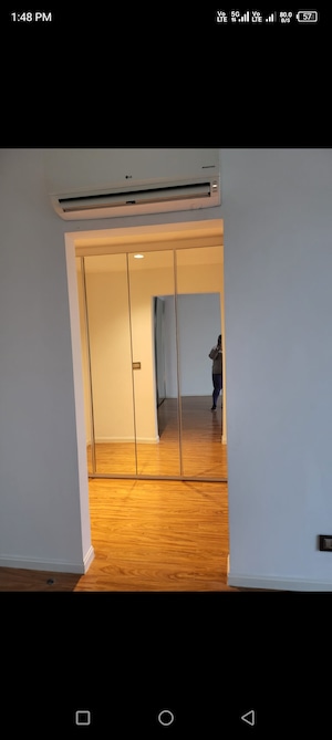 3.5 BHK Apartment For Rent in DLF The Crest, Sector 54