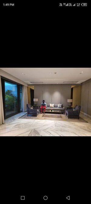 Parking in 3.5 BHK Apartment at DLF The Crest, Sector 54 – for Rent