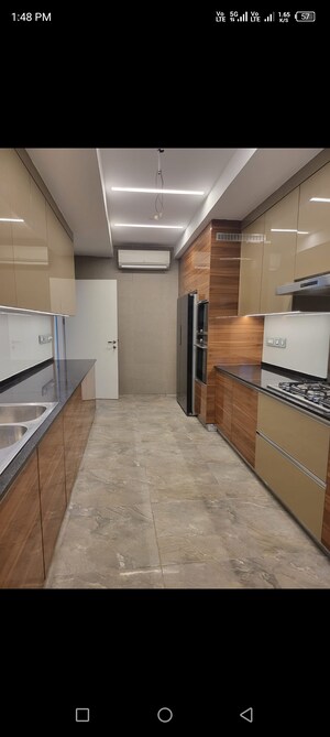 Kitchen in 3.5 BHK Apartment at DLF The Crest, Sector 54 – for Rent