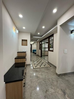 Room in 3 BHK Builder Floor at Greater Kailash I – for Sale
