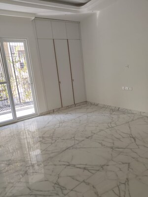 Room in 3 BHK Builder Floor at Greater Kailash I – for Sale