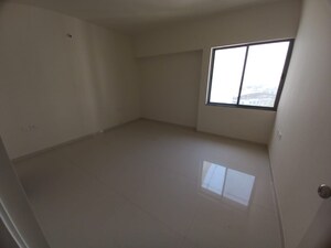 Room in 1 BHK Apartment at Godrej Hillside, Mahalunge – for Rent