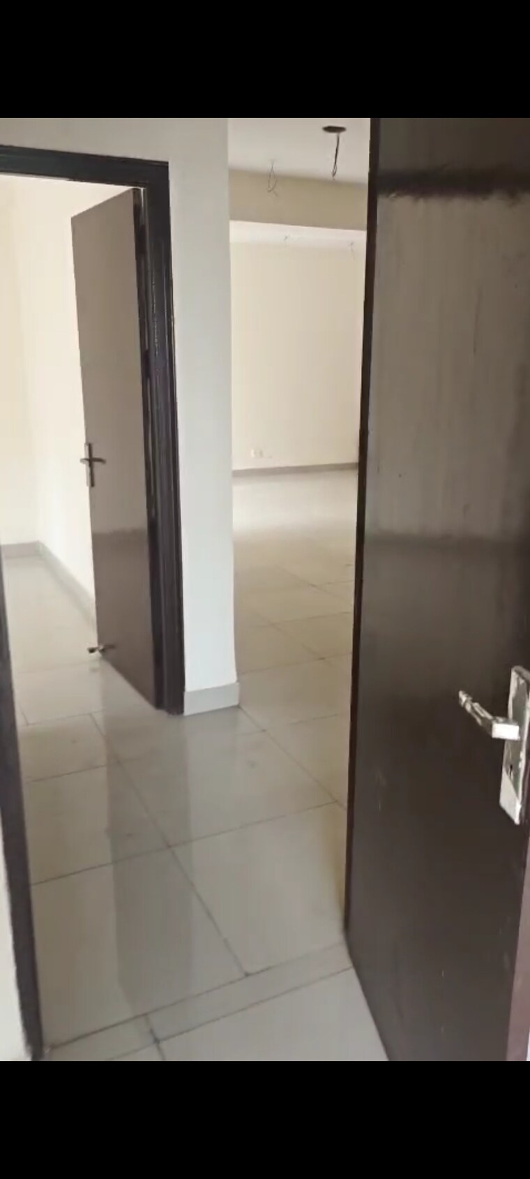 Bathroom, panchsheel-greens-ii 3 Bedroom 1820 Sq.Ft. Apartment In Sector 16 Greater Noida Greater Noida 9266622