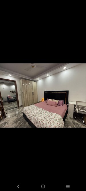 Bedroom in 1 BHK Builder Floor at Saket – for Rent