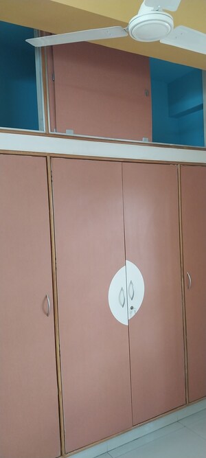 Furnished Amenities in 2 BHK Apartment at Nr Colony – for Rent