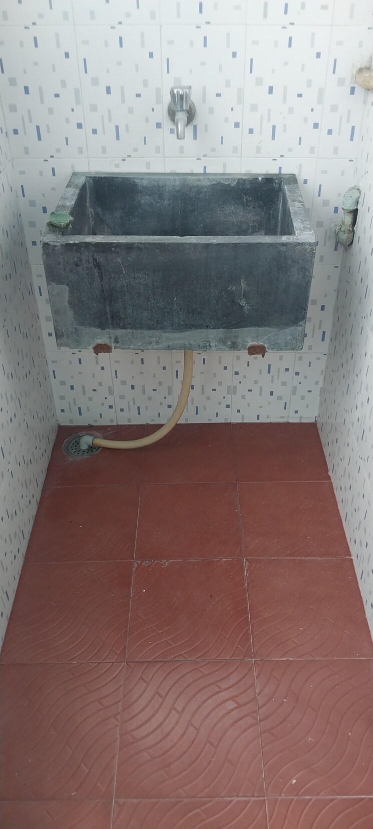 Bathroom, nr colony 2 Bedroom 900 Sq.Ft. Apartment In Nr Colony Bangalore 9266648