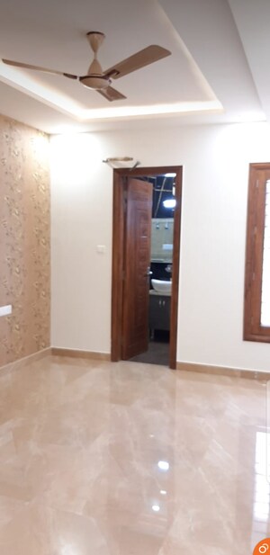Room in 3 BHK Builder Floor at Puri Kohinoor, Sector 89 – for Sale