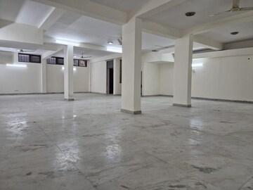 Room in 3 BHK Builder Floor at Gulmohar Park – for Rent