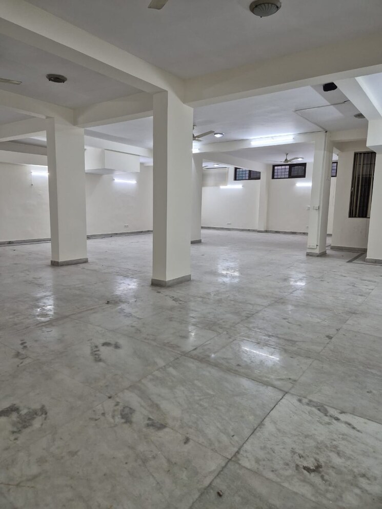 undefined, gulmohar park 3 Bedroom 300 Sq.Yd. Builder Floor In Gulmohar Park Delhi 9266684