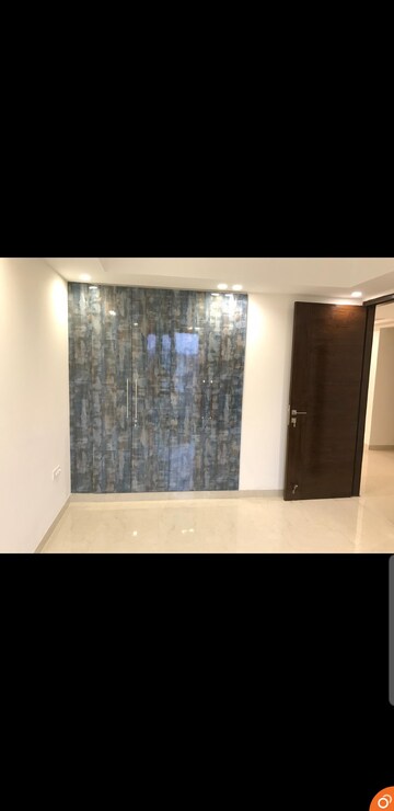 Bedroom in 3 BHK Builder Floor at Puri Kohinoor, Sector 89 – for Sale