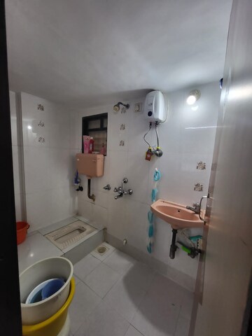 Bathroom in 1 BHK Apartment at Goregaon West View CHS, Goregaon West – for Sale