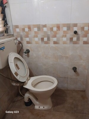 Bathroom in 2.5 BHK Apartment at Harshail Flamingo Apartments, Malad West – for Rent