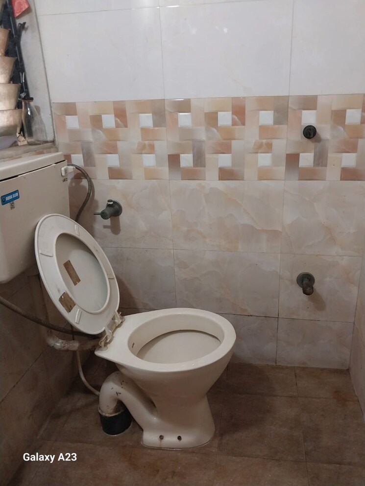 Bathroom, harshail-flamingo-apartments 2.5 Bedroom 750 Sq.Ft. Apartment In Malad West Mumbai 9266700