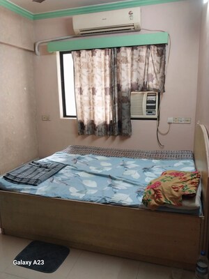 Bedroom in 2.5 BHK Apartment at Harshail Flamingo Apartments, Malad West – for Rent