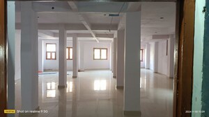 Office Space For Rent in Holi Gate