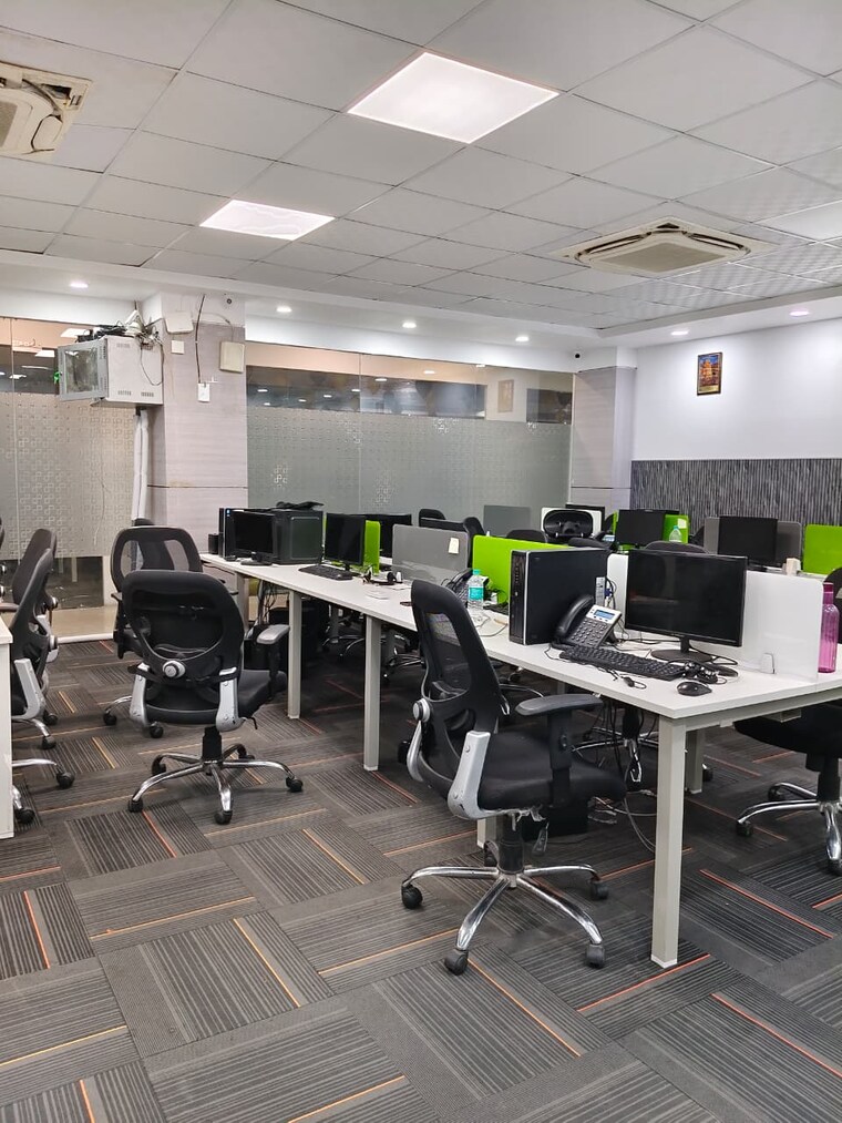 Team Area, sector 63 Commercial Office Space 2000 Sq.Ft. In Sector 63 Noida 9266731