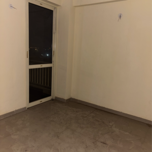 Room in 3 BHK Apartment at Conscient Habitat Residences, Faridpur – for Rent