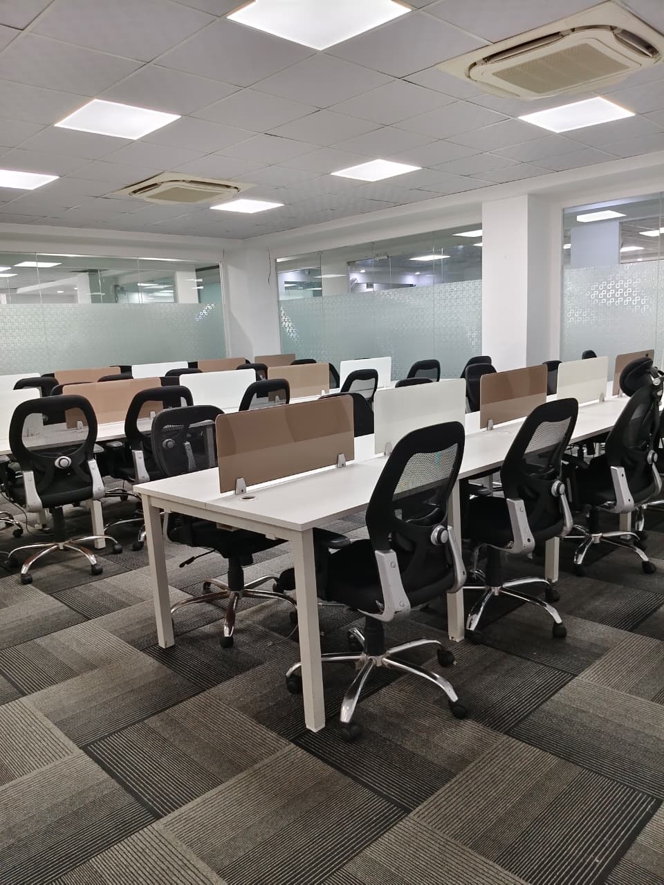 Office Space For Rent in Sector 63