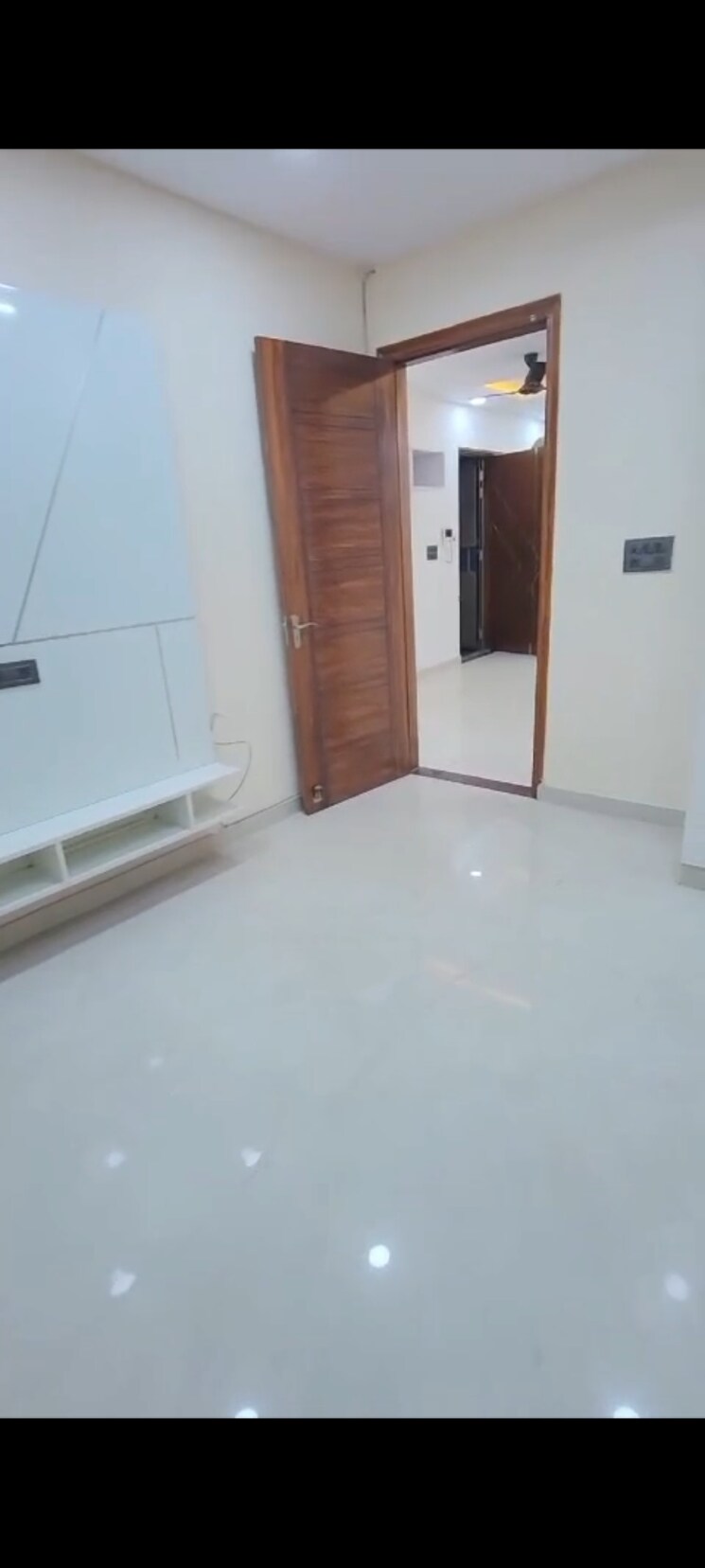 Room, bptp-park-elite-floors 4 Bedroom 325 Sq.Yd. Builder Floor In Sector 85 Faridabad 9266879