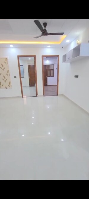 Room in 4 BHK Builder Floor at BPTP Park Elite Floors, Sector 85 – for Sale