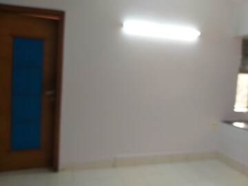 Room in 1 BHK Apartment at Bandra West – for Rent