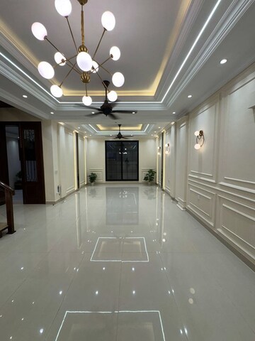 Living Room in 4 BHK Builder Floor at Sector 85 – for Sale