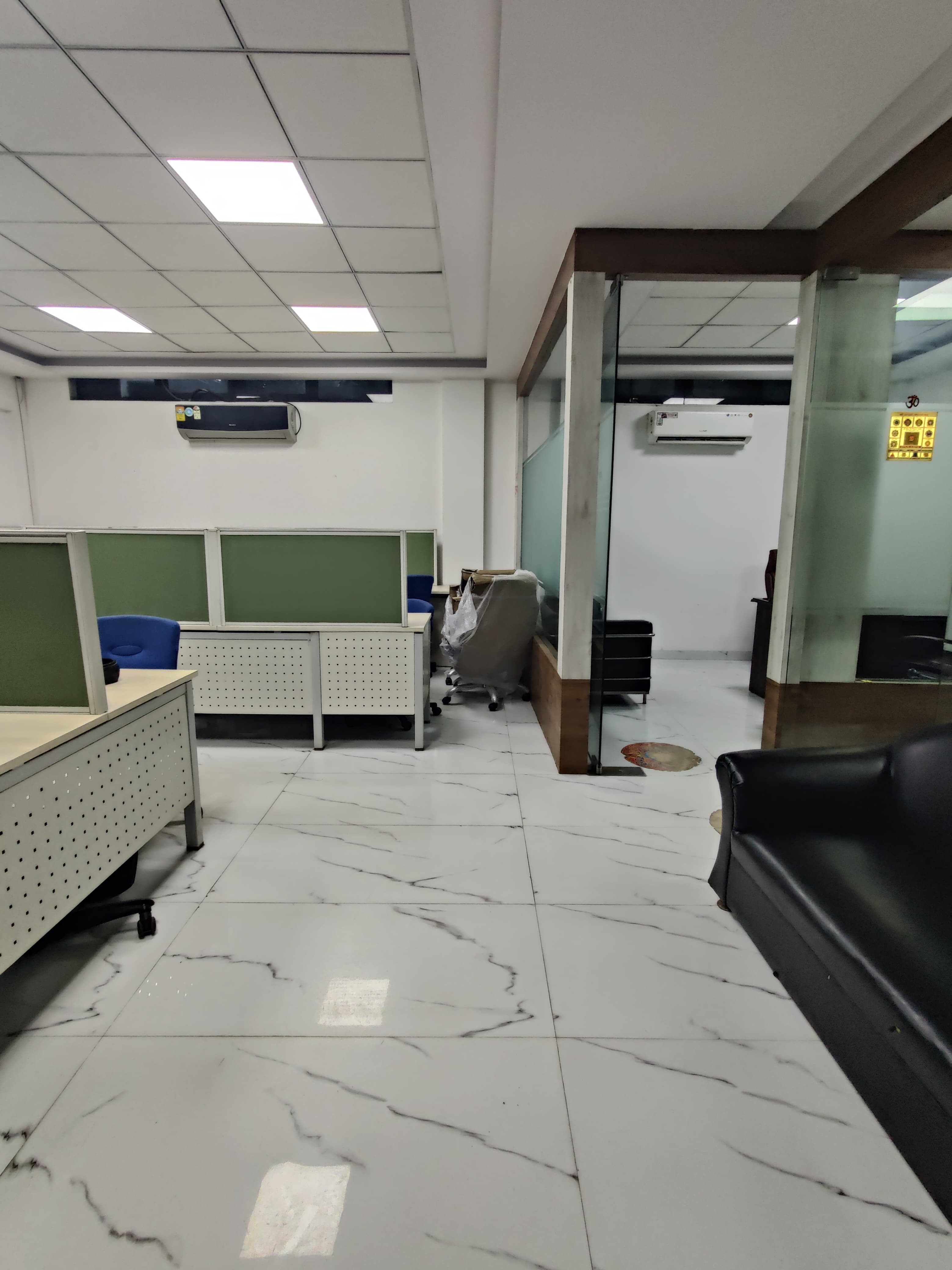 Office Space For Rent in Sector 63