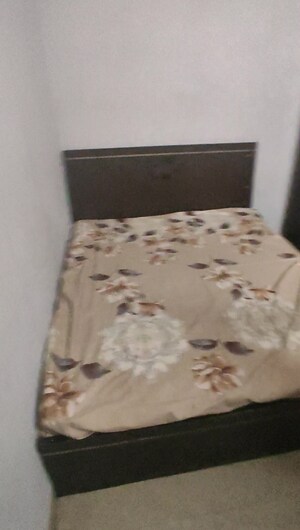 Bedroom in 1 BHK Apartment at Pir Machalla – for Rent