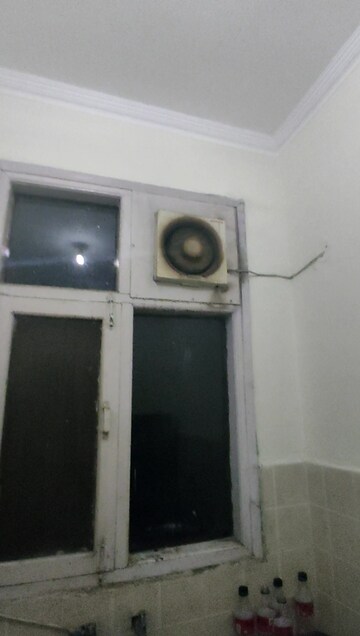 Furnished Amenities in 1 BHK Apartment at Pir Machalla – for Rent