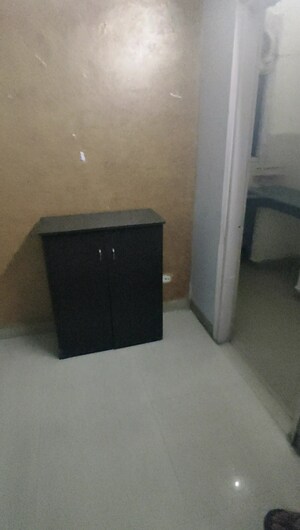 Room in 1 BHK Apartment at Pir Machalla – for Rent