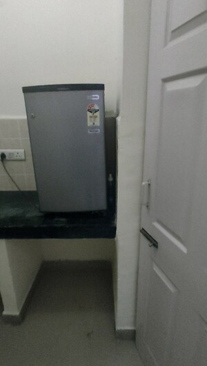 Furnished Amenities in 1 BHK Apartment at Pir Machalla – for Rent