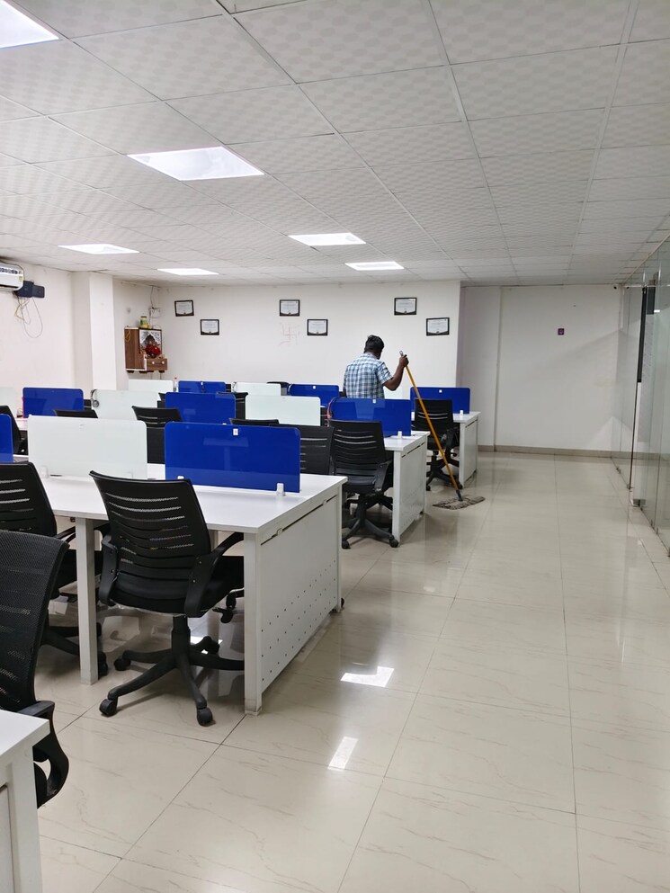 Team Area, sector 63 Commercial Office Space 3000 Sq.Ft. In Sector 63 Noida 9266822