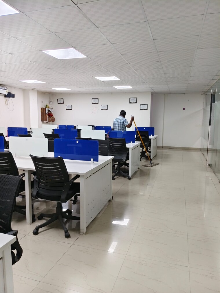 Team Area, sector 63 Commercial Office Space 3000 Sq.Ft. In Sector 63 Noida 9266822