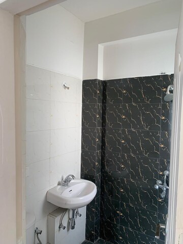 Bathroom in 3 BHK Builder Floor at BPTP Parkland Pride, Sector 77 – for Sale