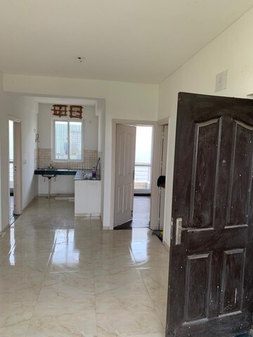 Building Lobby in 3 BHK Builder Floor at BPTP Parkland Pride, Sector 77 – for Sale