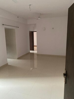 Room in 2 BHK Apartment at Jaipuria Sunrise Greens, Ahinsa Khand 1 – for Rent