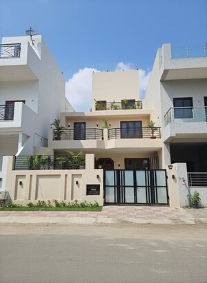4 BHK Villa For Sale in Sector 22