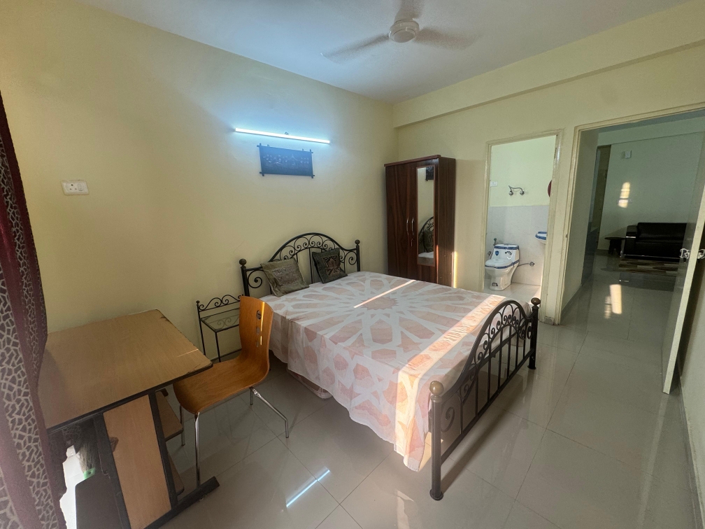 2.5 BHK + Study Room Builder Floor For Sale in Smart World Gems