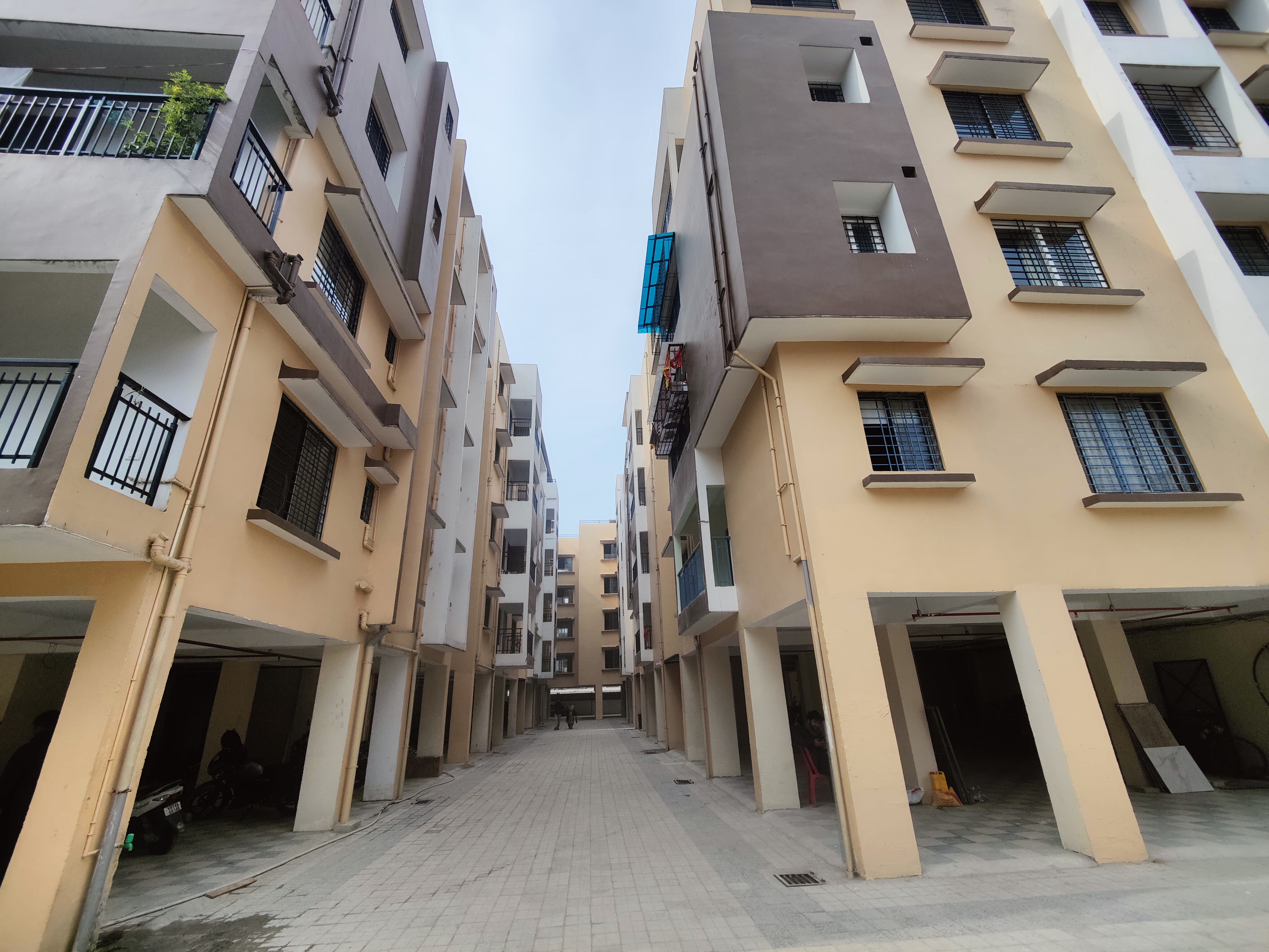 3 BHK + Pooja Room Apartment For Sale in Champasari
