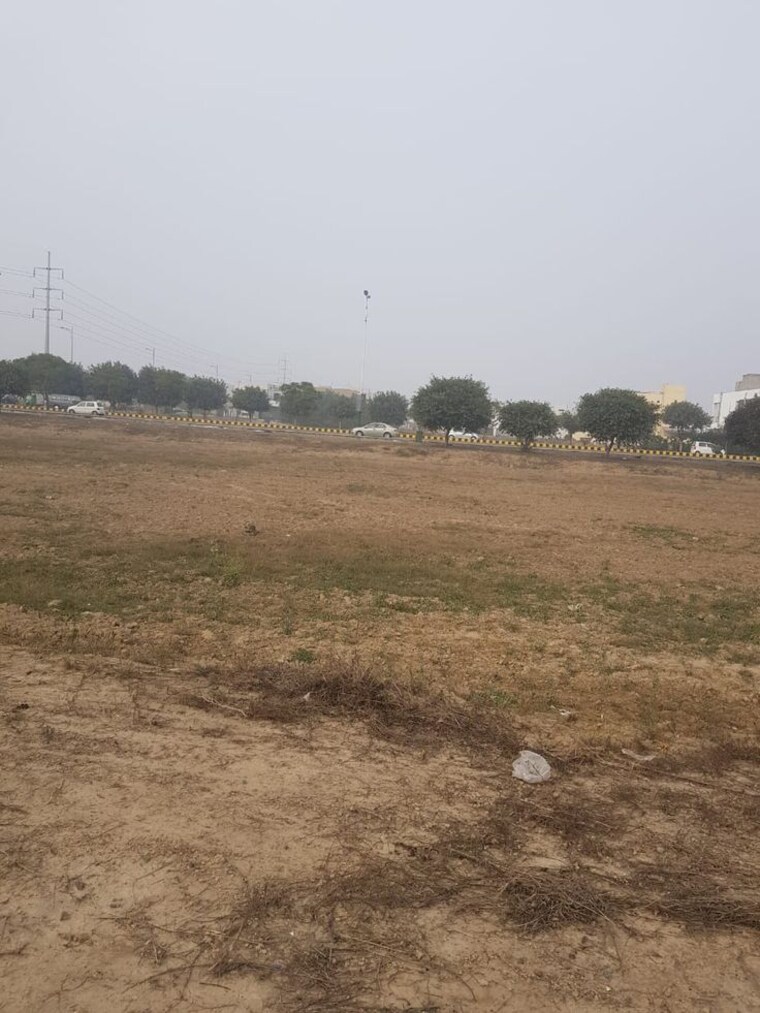 undefined, sector 77  250 Sq.Yd. Plot In Sector 77 Faridabad 9266980