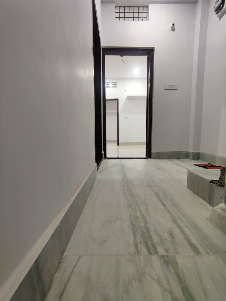 Room, kankarbagh 3 Bedroom 1200 Sq.Ft. Apartment In Kankarbagh Patna 9266988